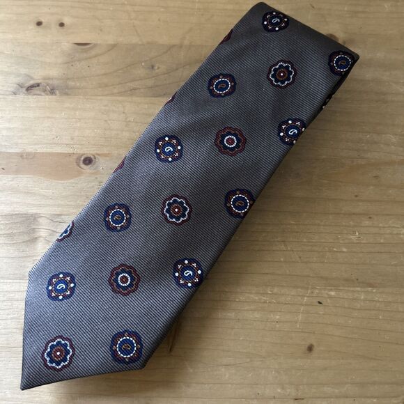Vtg Burberrys of London Tie Taupe w Floral Dots Silk Necktie Hand Sewn USA 60 in - Picture 1 of 7